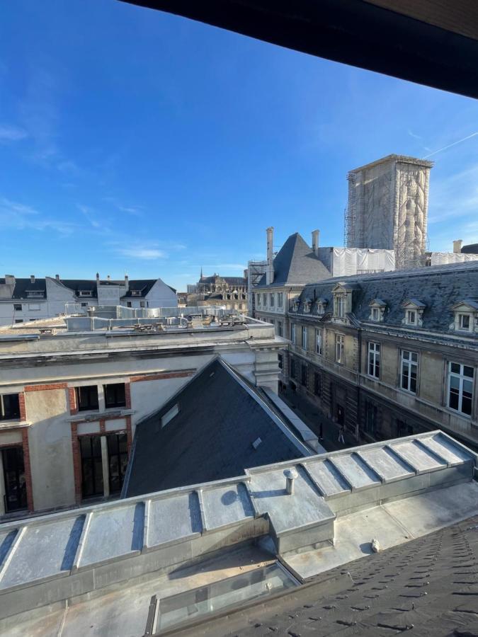 Au Coeur De La Ville De Reims Exterior foto